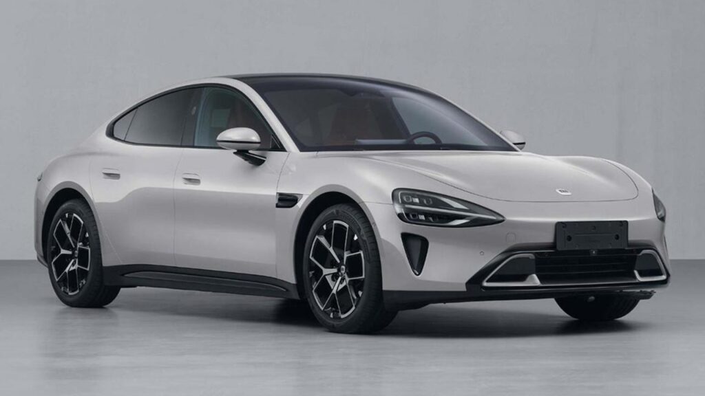 electric sedan cars in India